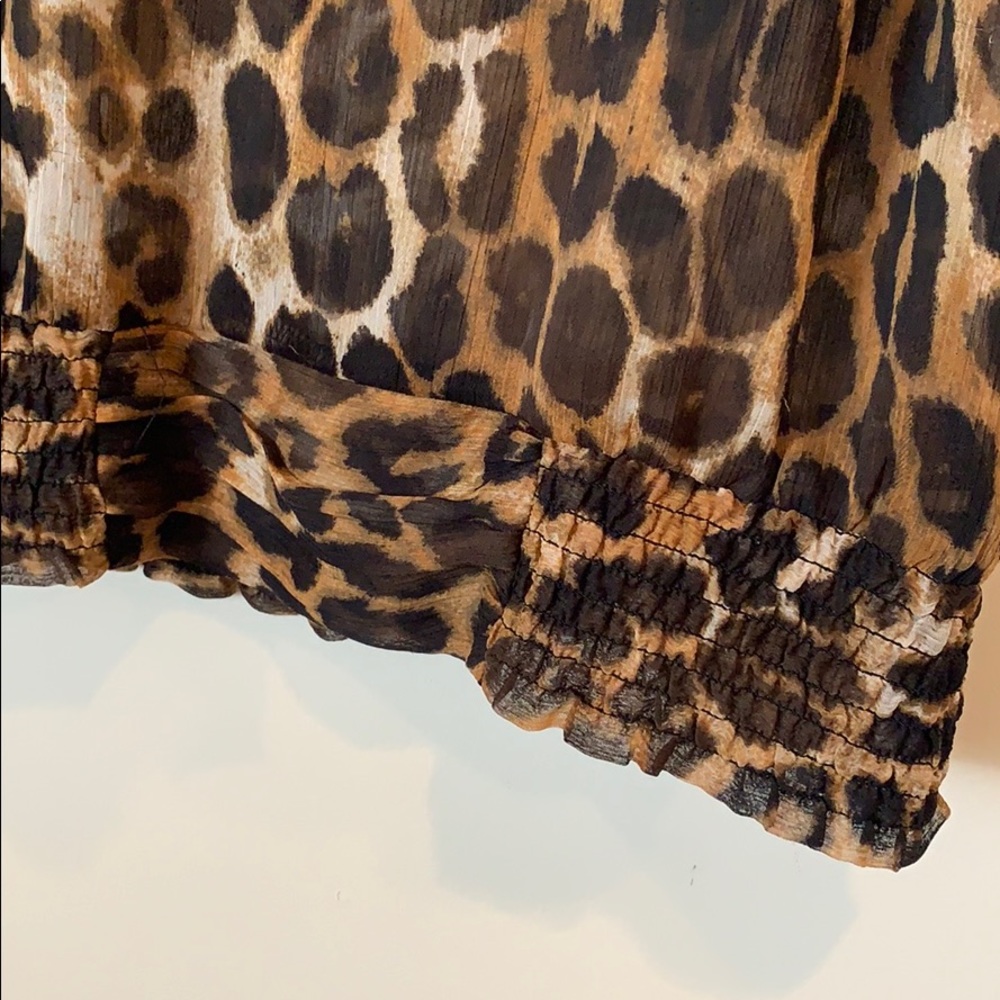 Express leopard top - Picture 3 of 5